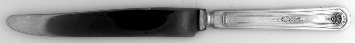 Queen Bess I (Silverplate, 1924) New French Solid Knife by Oneida Silver-1