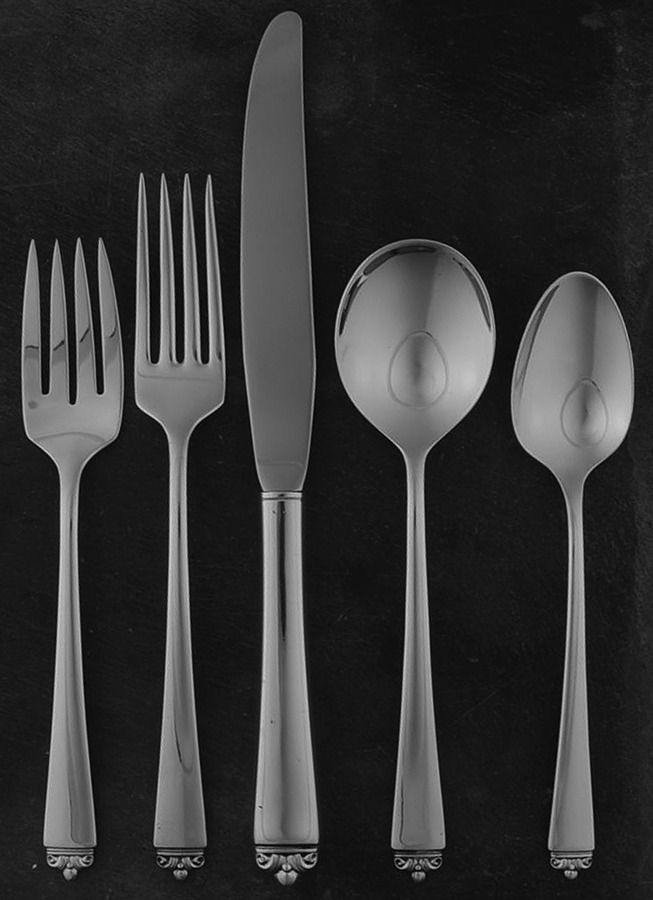 Reigning Beauty (Sterling, 1953) 5 Piece Place Size Setting by Oneida Silver-1