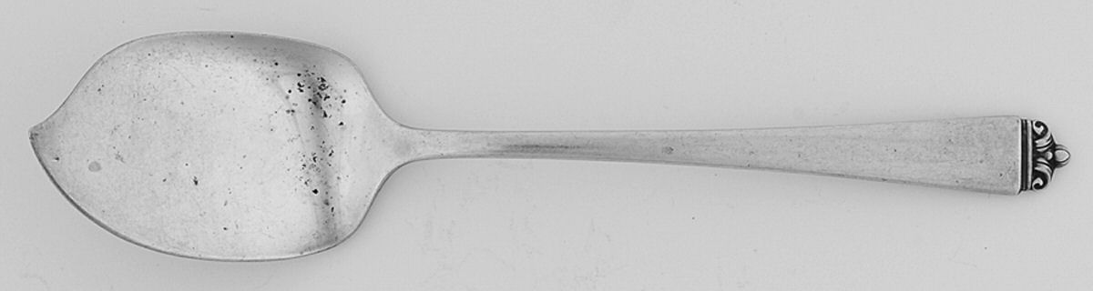 Reigning Beauty (Sterling, 1953) Large Solid Jelly Server by Oneida Silver-1