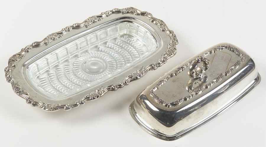 Royal Provincial (Silverplate, Hollowware) 1/4 Pound Covered Butter & Liner by Oneida Silver-1