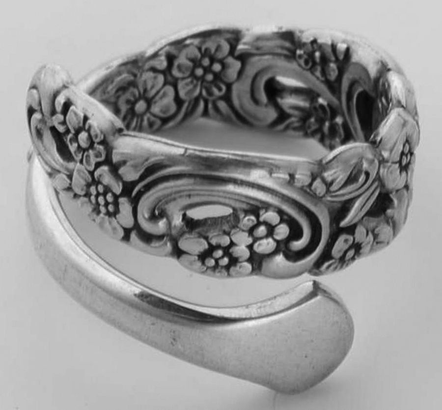 Rubaiyat (Sterling, 1969) Ring by Oneida Silver-1