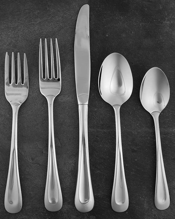 Sand Dune (Stainless, Glossy, Wide Indent Center) 5 Piece Place Setting by Oneida Silver-1