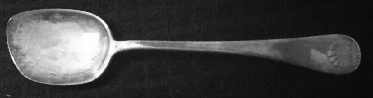 Shell (Silverplate, 1918) Large Solid Jelly Server by Oneida Silver-1