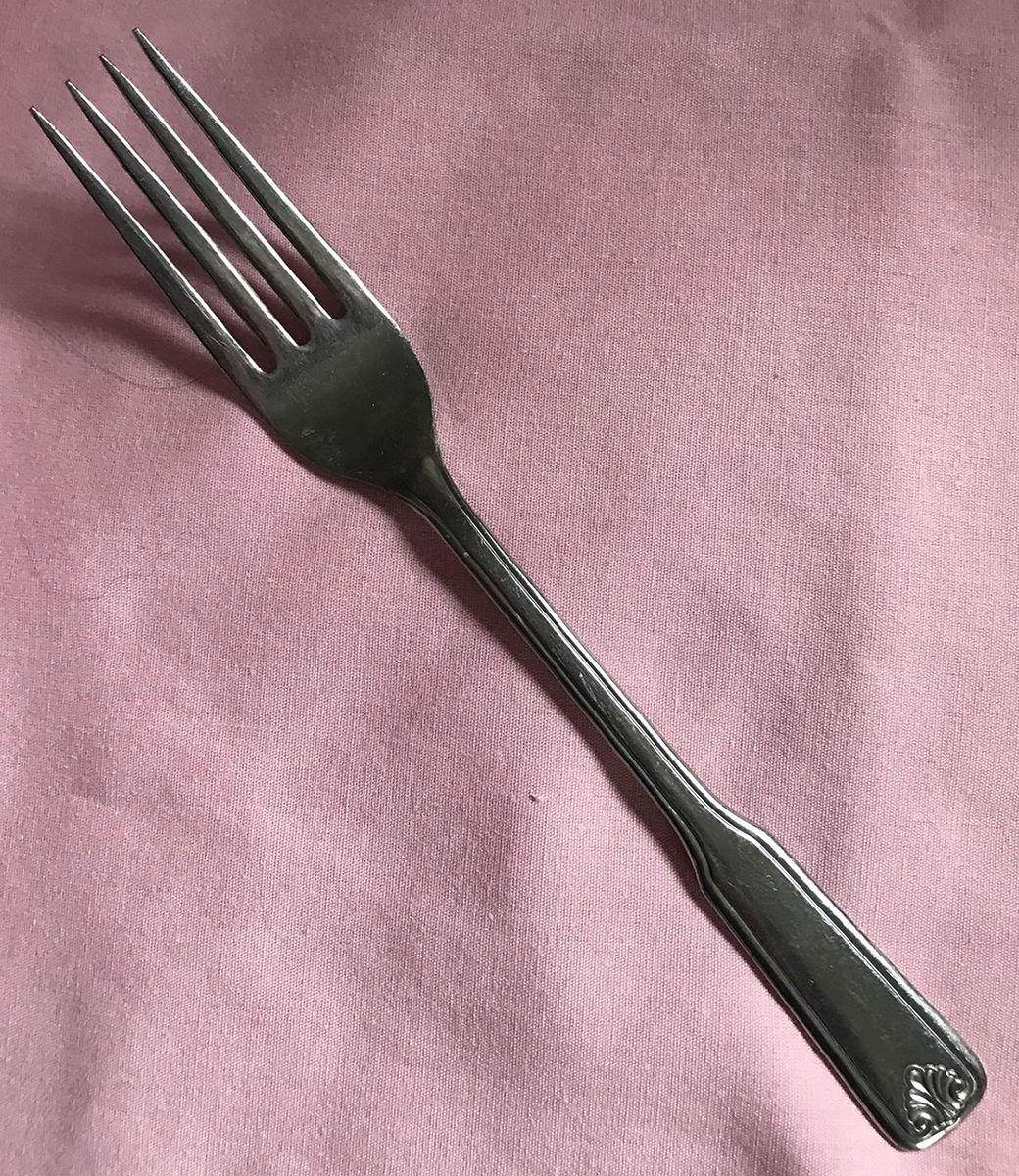 Shelton (Stainless) Fork by Oneida Silver-1