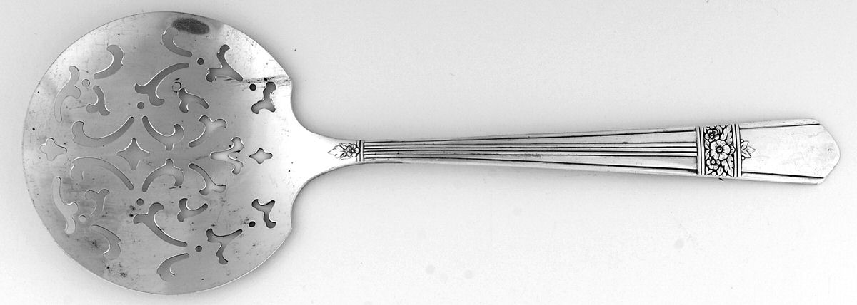 Silver Rose (Silverplate, 1940) Tomato Server, Solid Piece by Oneida Silver-1
