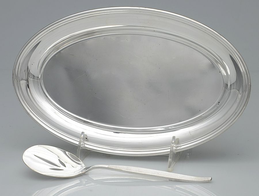 Silver Sands (Silverplate, 1966) 2 Piece Cranberry Serving Set by Oneida Silver-1
