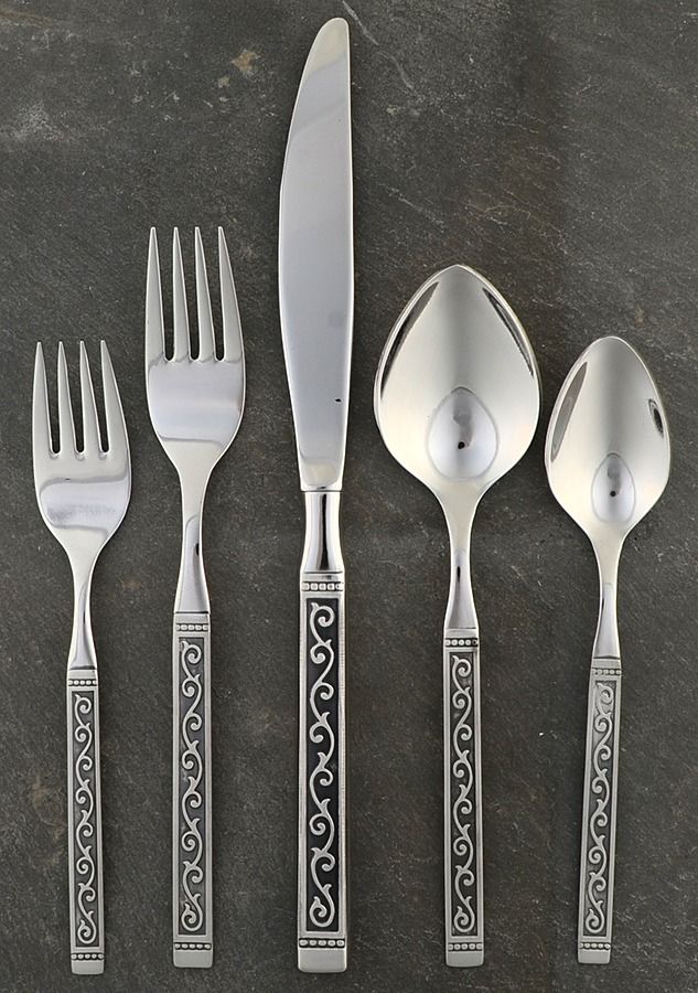 Spanish Court (Stainless) 5 Piece Place Setting by Oneida Silver-1