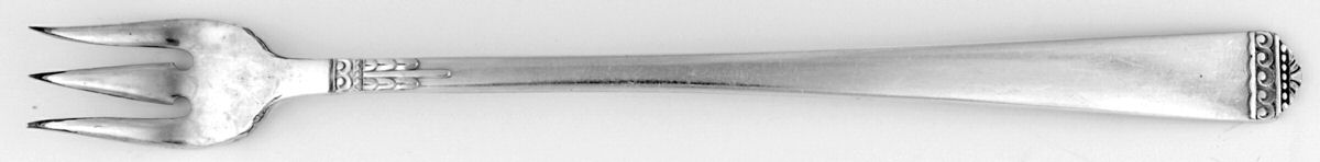 Surf Club (Silverplate, 1938) Cocktail/Seafood Fork by Oneida Silver-1