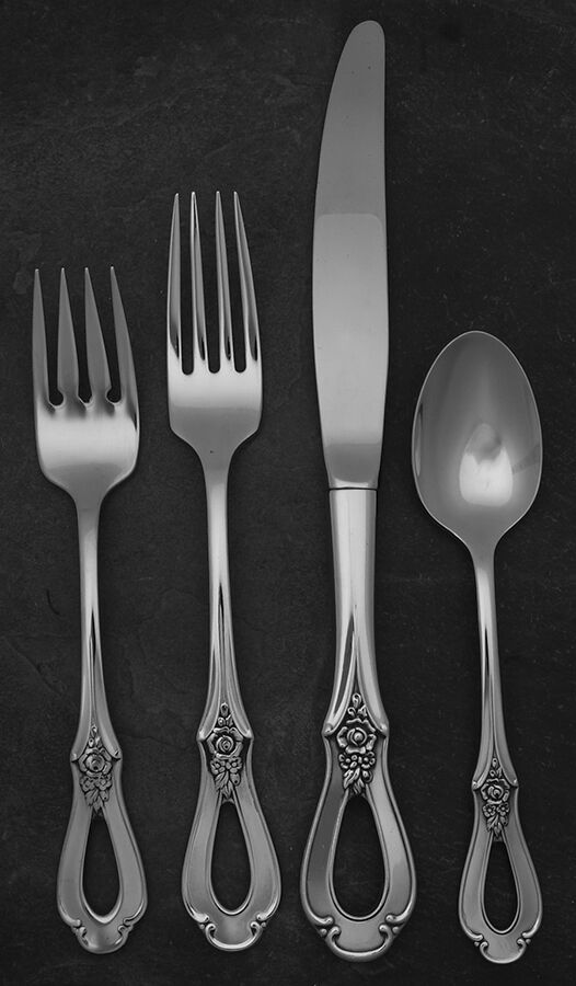Toujours (Stainless) 4 Piece Place Setting by Oneida Silver-1