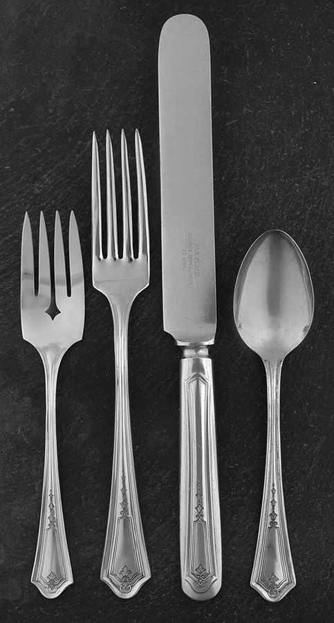 Tuxedo (Silverplate, 1923) 4 Piece Place Setting by Oneida Silver-1