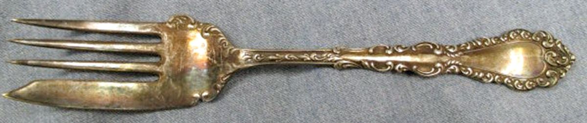 Webster I (Silverplate, 1900) Individual Pie Fork by Oneida Silver-1