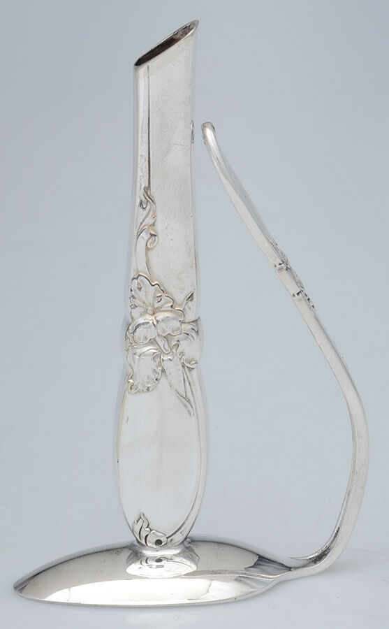 White Orchid (Silverplate, 1953) Bud Vase Solid with Handle HC by Oneida Silver-1