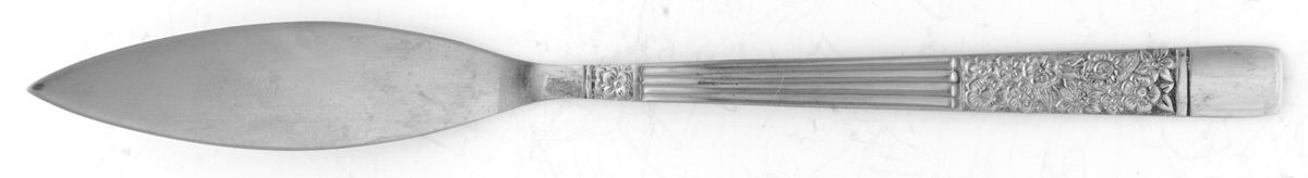 Wildwood (Stainless) Flat Handle Master Butter Knife by Oneida Silver-1