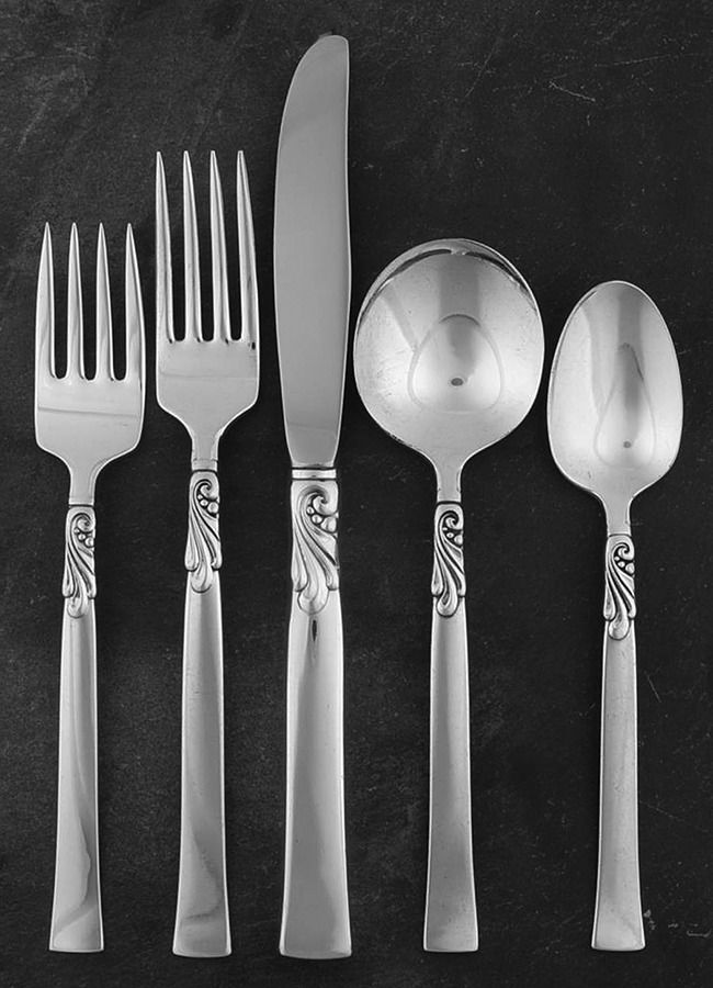 Wind Song (Silverplate, 1955) 5 Piece Place Setting by Oneida Silver-1