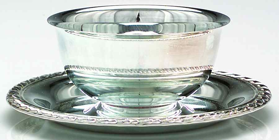 Maybrook (Silverplate Hollowware) Sauce/Gravy Boat by Oneida Silver-1