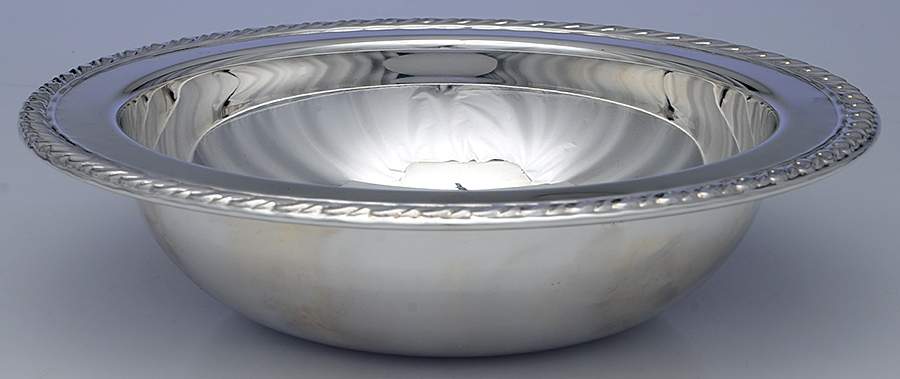Maybrook (Silverplate Hollowware) 10" Round Vegetable Bowl by Oneida Silver-1