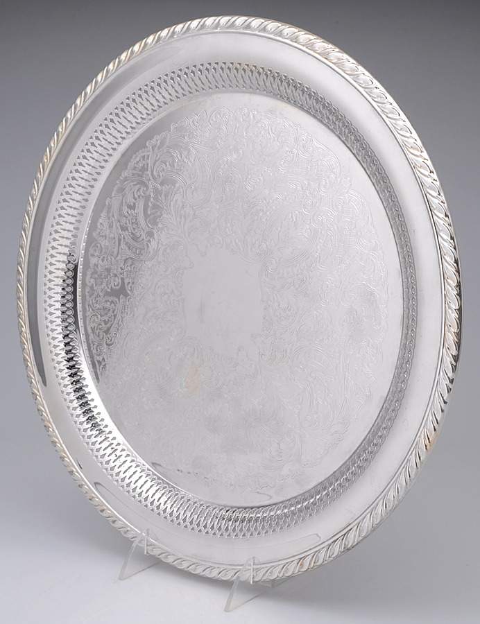 Maybrook (Silverplate Hollowware) 14" Pierced Round Tray by Oneida Silver-1
