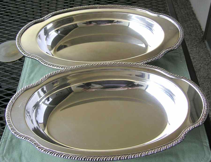 Haddon (Silverplate, Hollowware) Double Vegetable Bowl by Oneida Silver-1