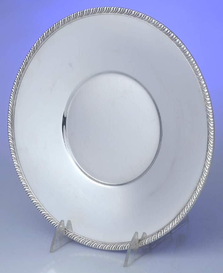 Haddon (Silverplate, Hollowware) 10" Sandwich Plate by Oneida Silver-1
