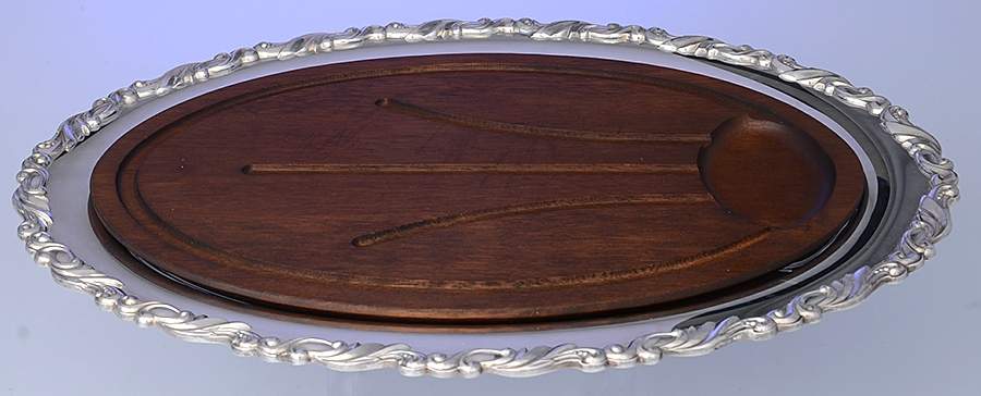 Sea Crest (Silverplate, Hollowware) 18" Oval Platter & Wood (Cutting Board) Insert by Oneida Silver-1