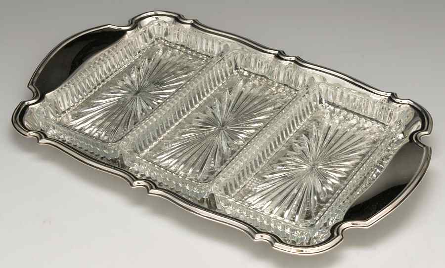 Chippendale (Silverplate Hollowware) 3 Part Relish by Oneida Silver-1