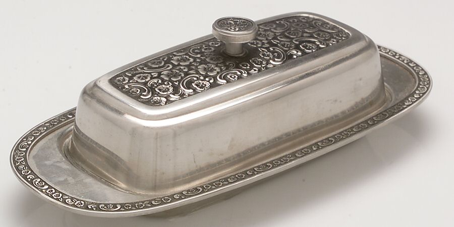 Mediterranea (Stainless, Hollowware) 1/4lb Covered Butter with Liner by Oneida Silver-1