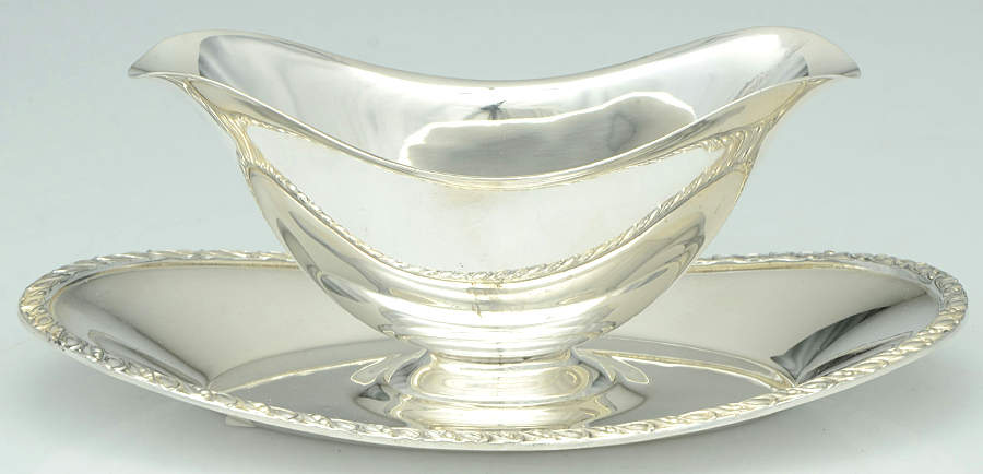 Ardmore (Silverplate, Hollowware) Plated Gravy Boat with Attached Underplate by Oneida Silver-1