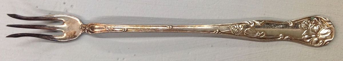 OHS161 (Silverplate) Long Handle Pickle/Olive Fork by Oneida Silver-1
