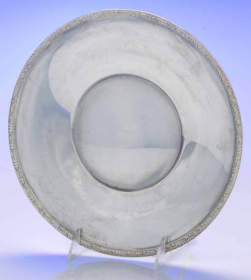 Woodcliff (Silverplate, Hollowware) 10" Sandwich Plate by Oneida Silver-1