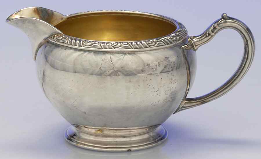 Woodcliff (Silverplate, Hollowware) Creamer by Oneida Silver-1