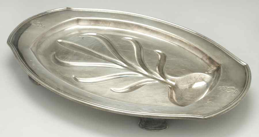 Bird of Paradise (Silverplate, 1923, Hollowware) Large Plated Footed Meat Platter with Well by Oneida Silver-1