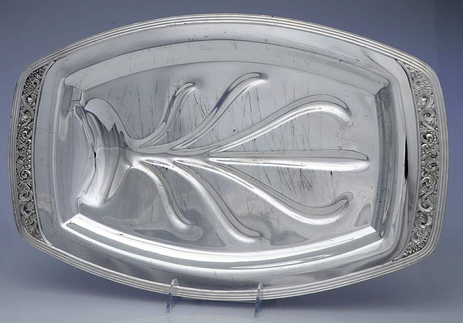 Coronation (Silverplate, Hollowware) 18" 4 Toed Meat Platter with Well by Oneida Silver-1