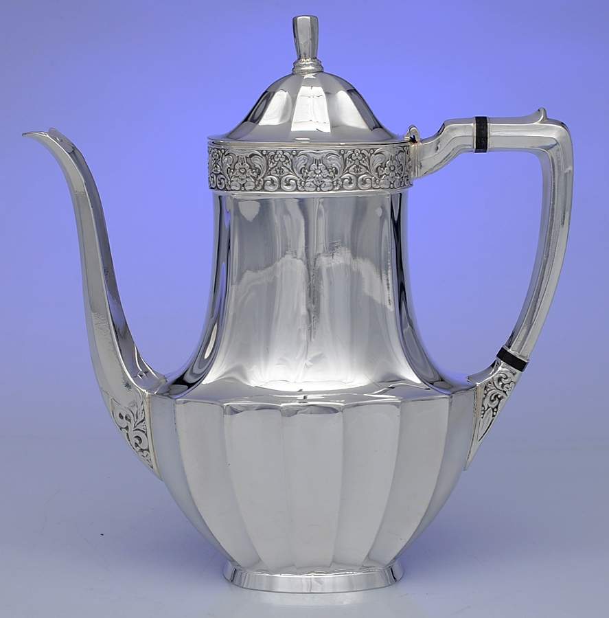 Coronation (Silverplate, Hollowware) Silverplate Coffee Pot by Oneida Silver-1