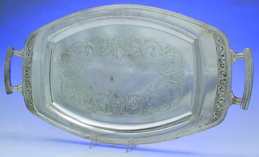Coronation (Silverplate, Hollowware) Medium Silverplate Waiter Tray by Oneida Silver-1