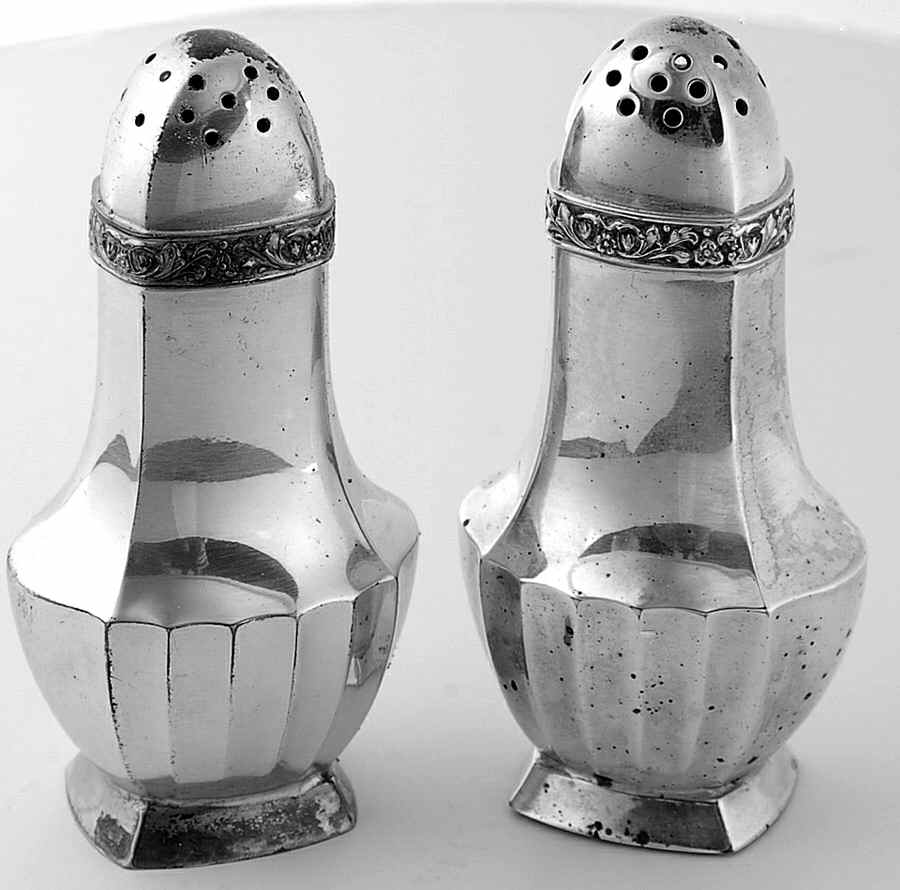 Coronation (Silverplate, Hollowware) Salt & Pepper Set by Oneida Silver-1