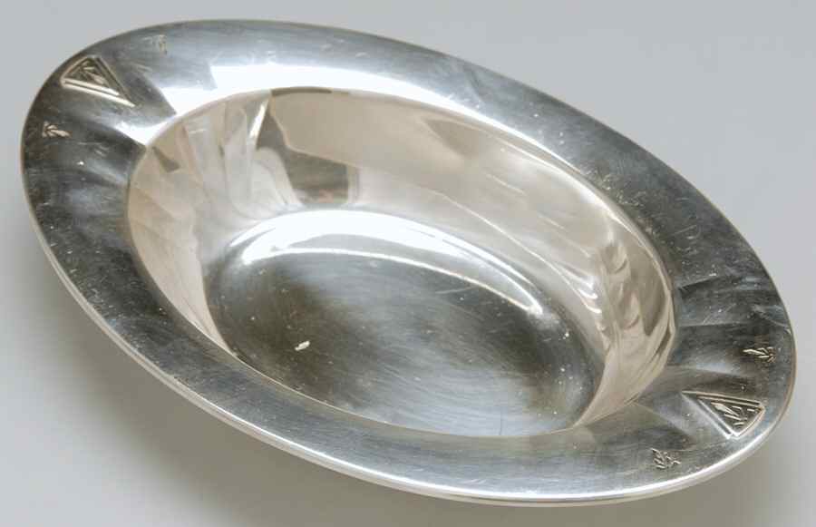 Deauville (Silverplate, Hollowware) Silverplate Bon Bon Bowl by Oneida Silver-1