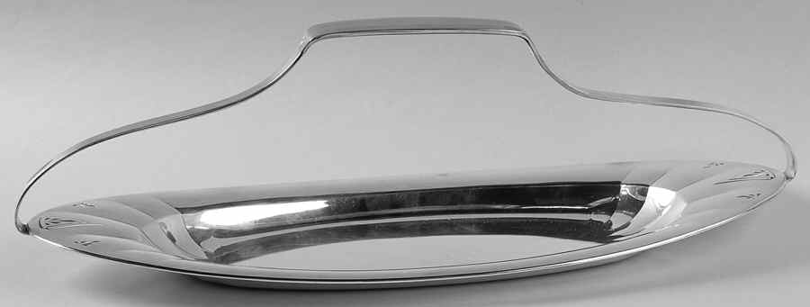 Deauville (Silverplate, Hollowware) Plated Bread Tray with Handle by Oneida Silver-1