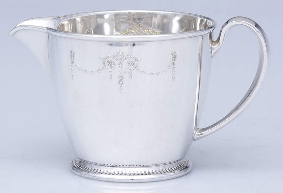 Grosvenor (Silverplate, Hollowware) Silverplate Mini Creamer by Oneida Silver-1