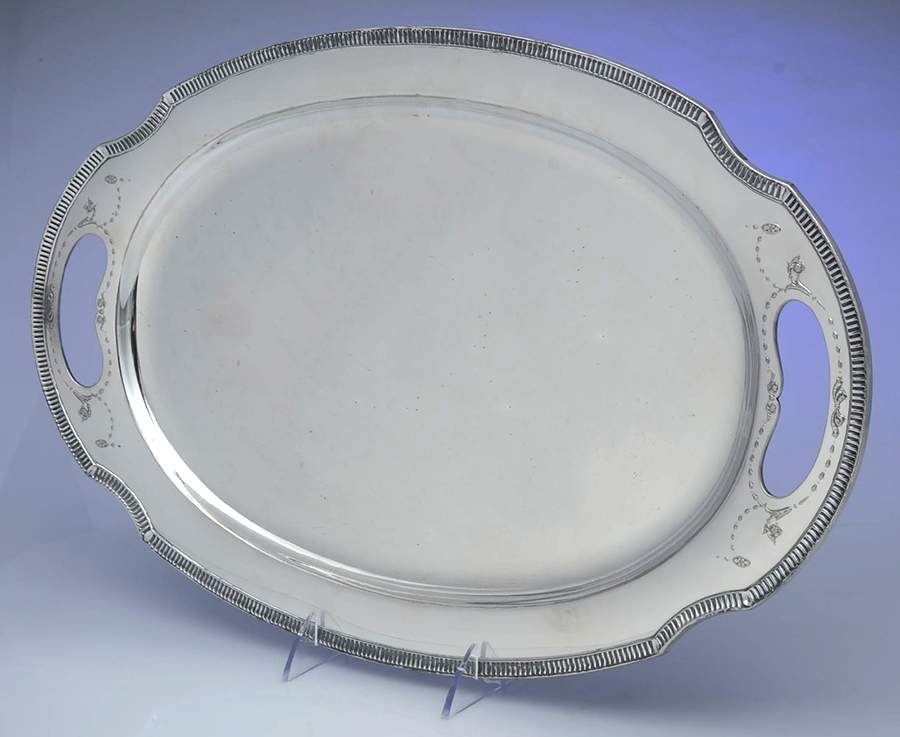 Grosvenor (Silverplate, Hollowware) Medium Silverplate Waiter Tray by Oneida Silver-1