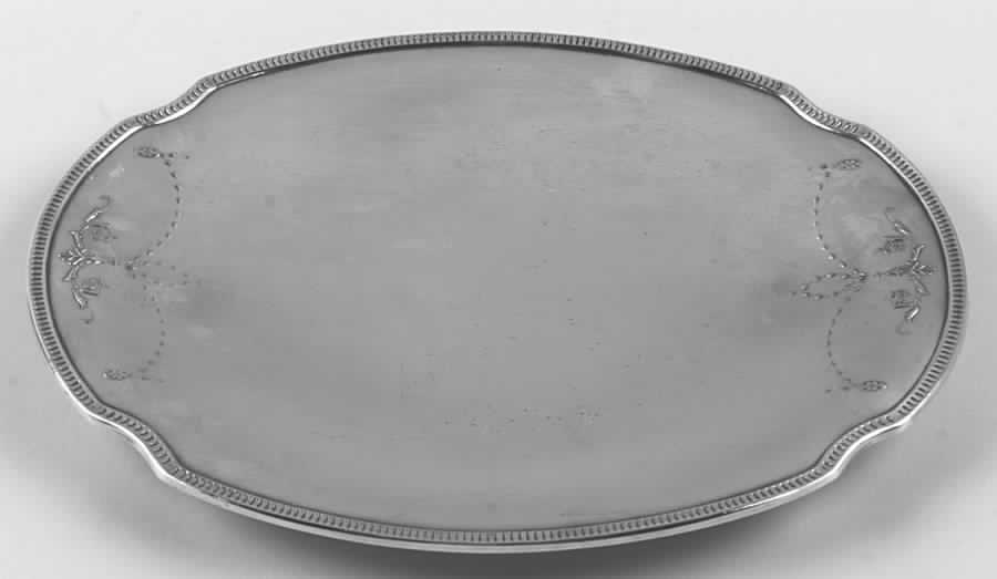 Grosvenor (Silverplate, Hollowware) Silverplate Footed Cake Plate by Oneida Silver-1