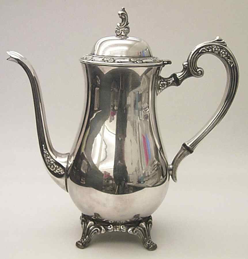Park Lane (Silverplate, Hollowware) Silverplate Coffee Pot by Oneida Silver-1