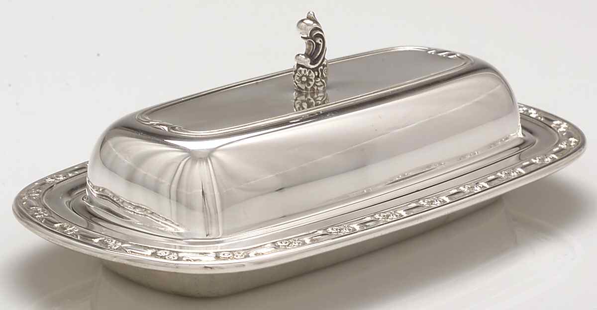 Park Lane (Silverplate, Hollowware) 1/4 Pound Covered Butter & Liner by Oneida Silver-1