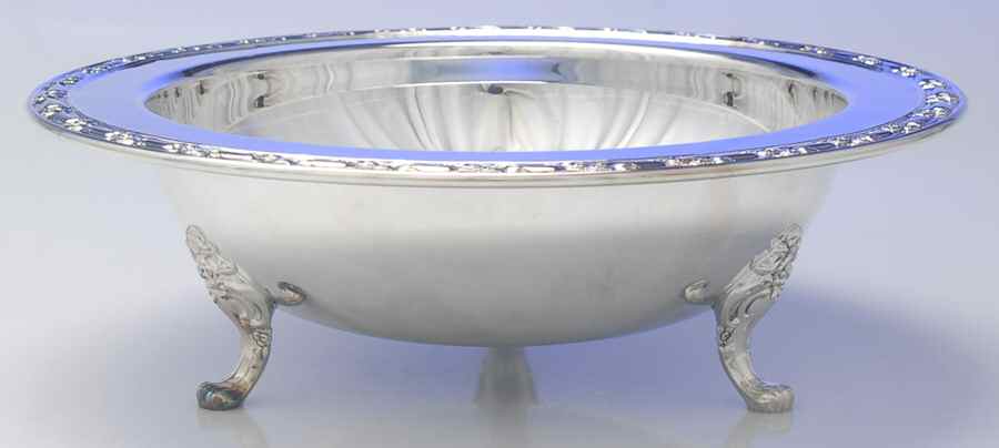 Park Lane (Silverplate, Hollowware) 1.5 Qt Round Covered Casserole W/No Lid by Oneida Silver-1