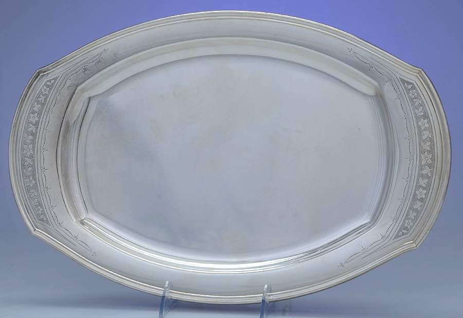 Paul Revere (Silverplate, Hollowware) Small Oval Silverplate Platter by Oneida Silver-1
