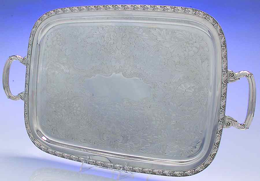 Queen Bess II (Silverplate, Hollowware) Medium Silverplate Waiter Tray by Oneida Silver-1