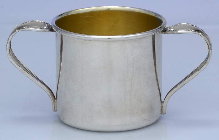 Affection (Silverplate, Hollowware) 2 Handle Baby Cup by Oneida Silver-1