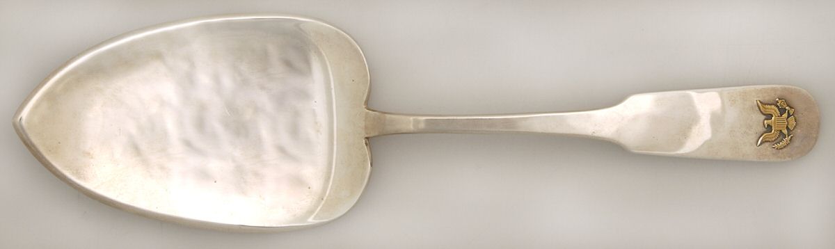 ONS4(STERLING, GOLD ACCENT) Large Solid Pie Knife by Old Newbury-1