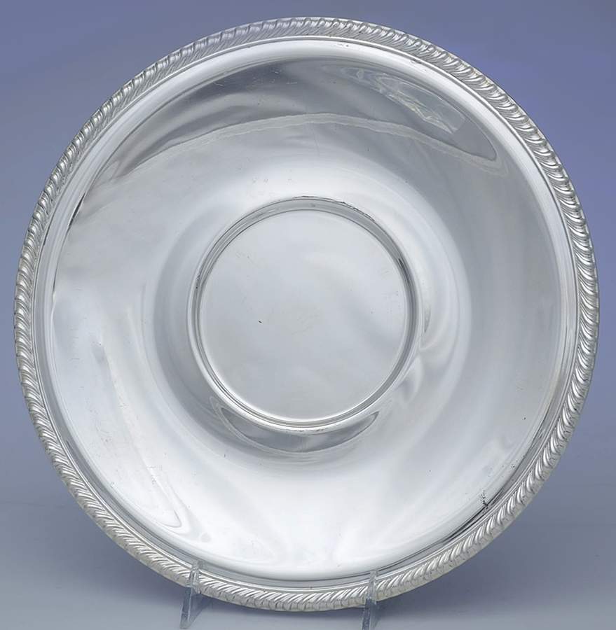 Cheshire (Silverplate, 1925, Hollowware) 12" Sandwich Plate by Oneida Silver-1