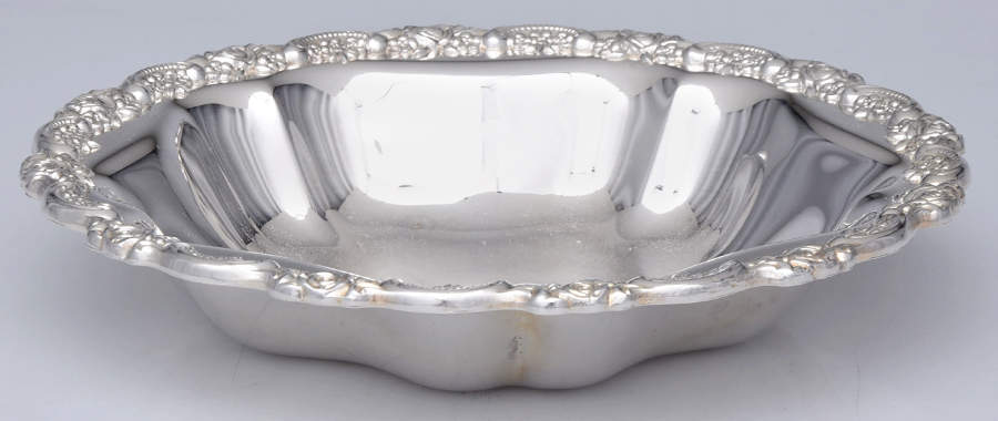 Du Maurier (Silverplate, Hollowware) 7" Bon Bon Bowl by Oneida Silver-1