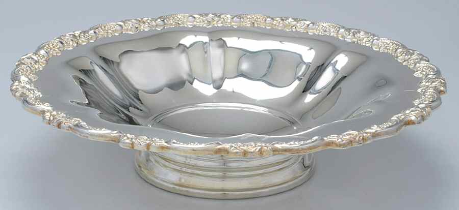 Du Maurier (Silverplate, Hollowware) 12" Round Footed Centerpiece by Oneida Silver-1